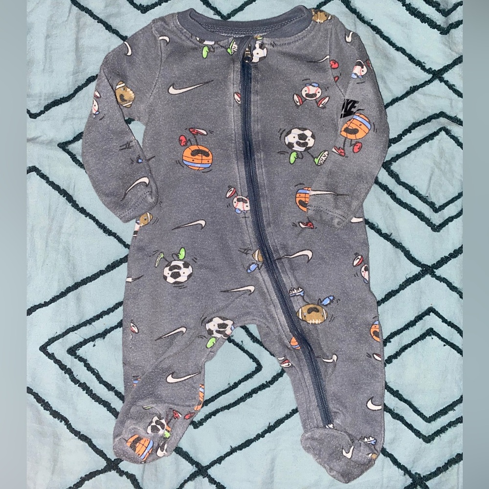 Nike NB Onesie